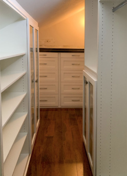 Closet in Thousand Oaks and sitting kitchen bench in Encino 5